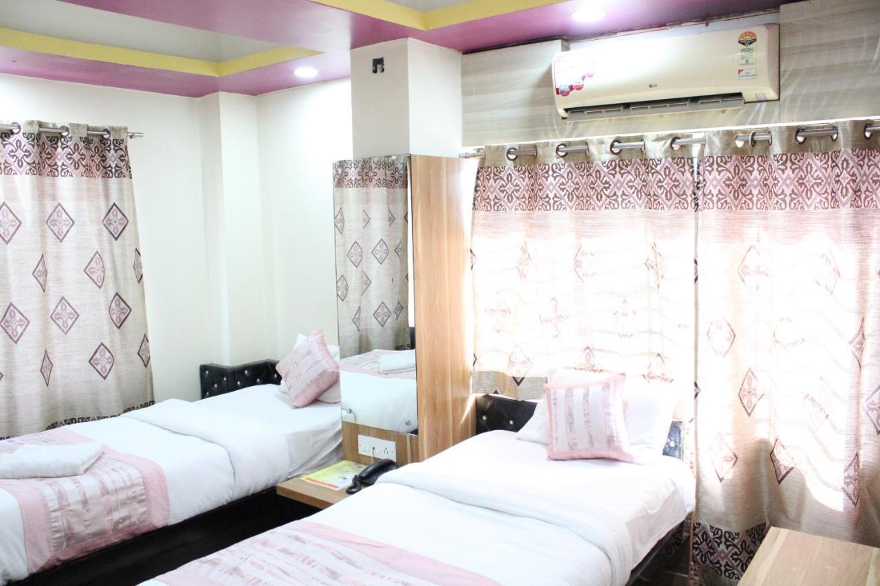 Hotel SQUARE PARK Dibrugarh Exterior foto