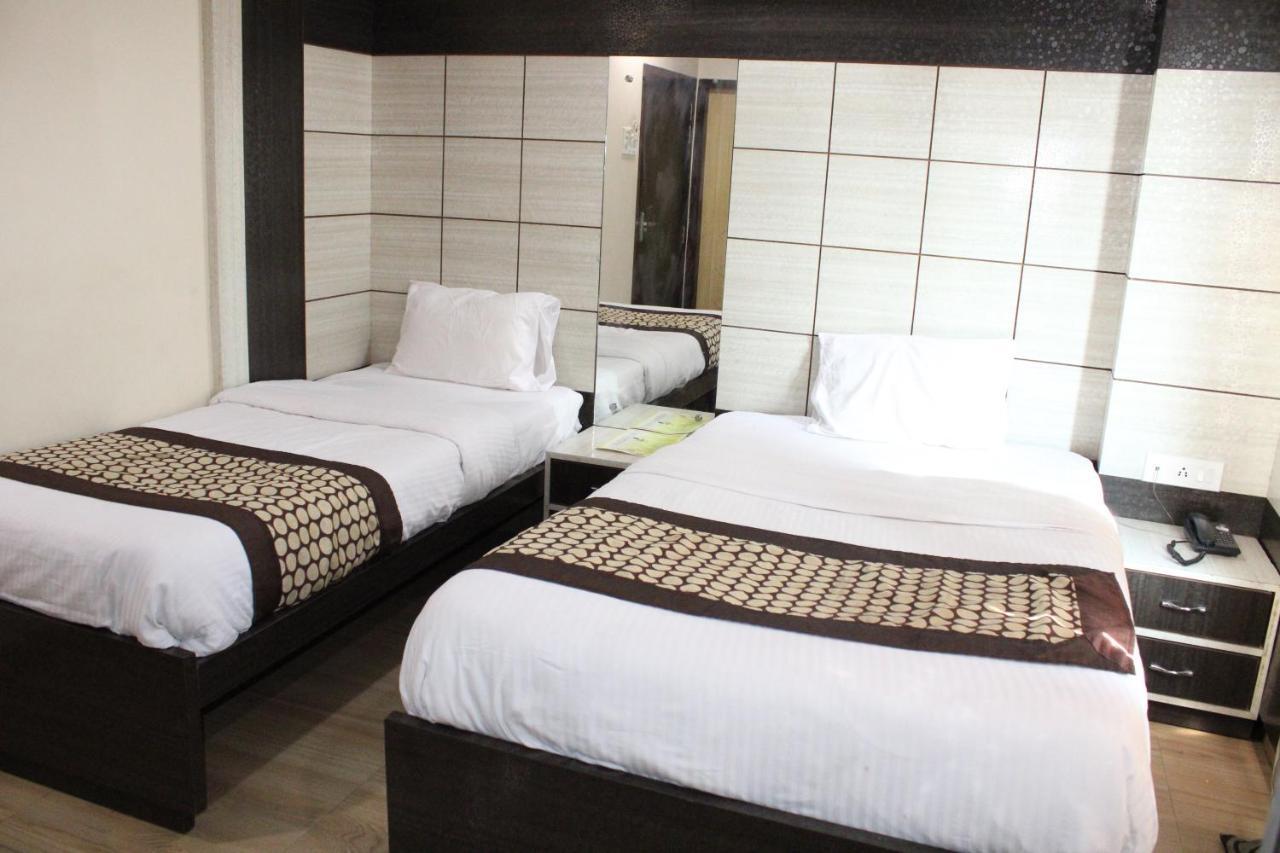 Hotel SQUARE PARK Dibrugarh Exterior foto