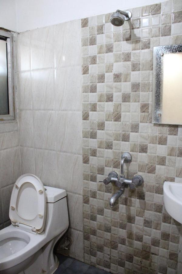 Hotel SQUARE PARK Dibrugarh Exterior foto