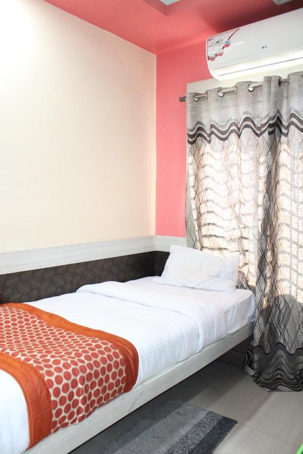 Hotel SQUARE PARK Dibrugarh Exterior foto