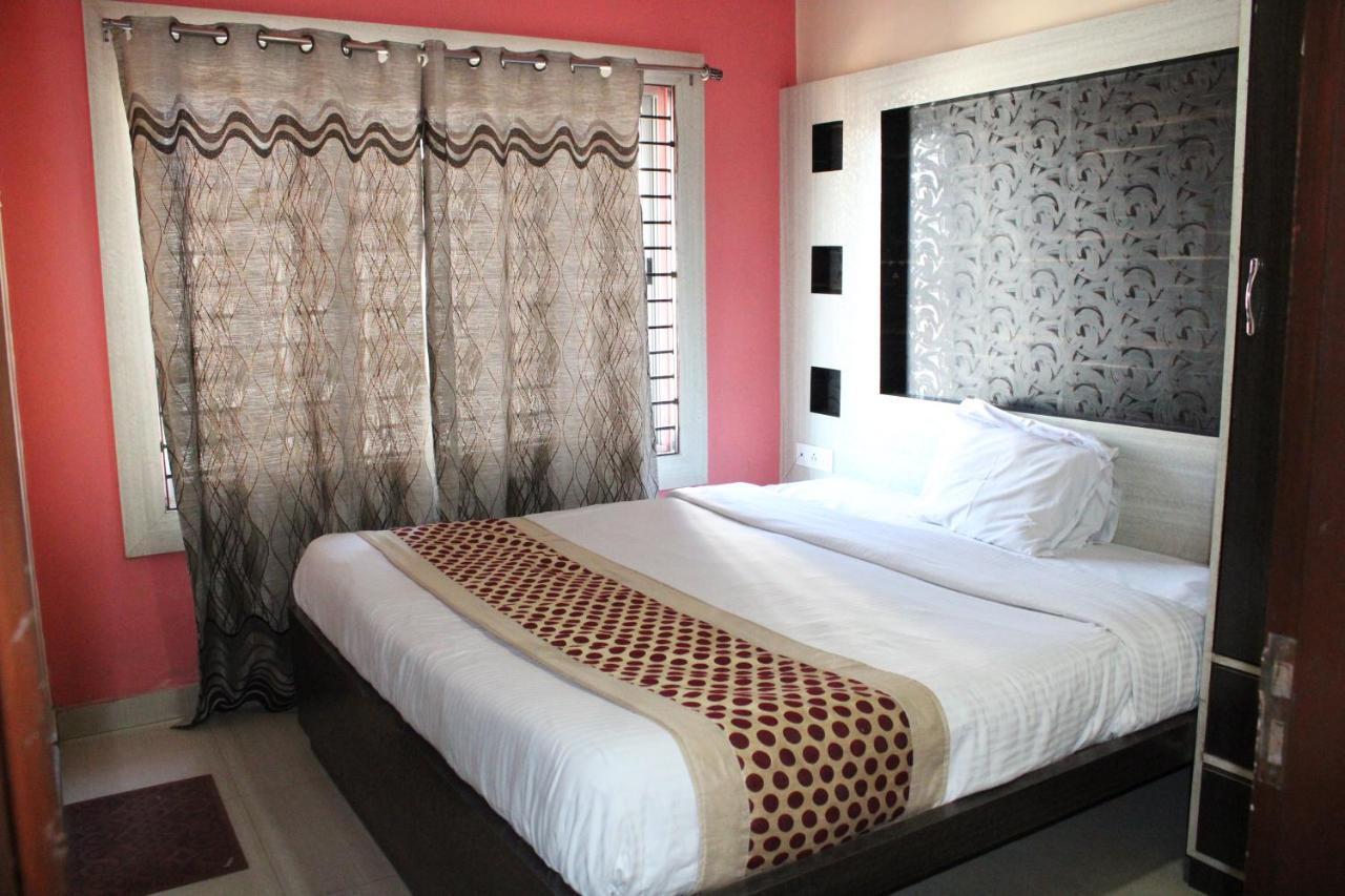 Hotel SQUARE PARK Dibrugarh Exterior foto
