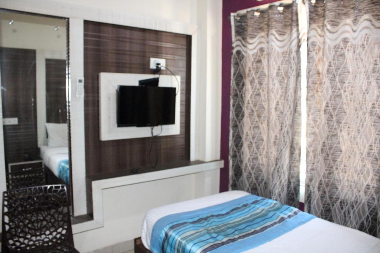 Hotel SQUARE PARK Dibrugarh Exterior foto