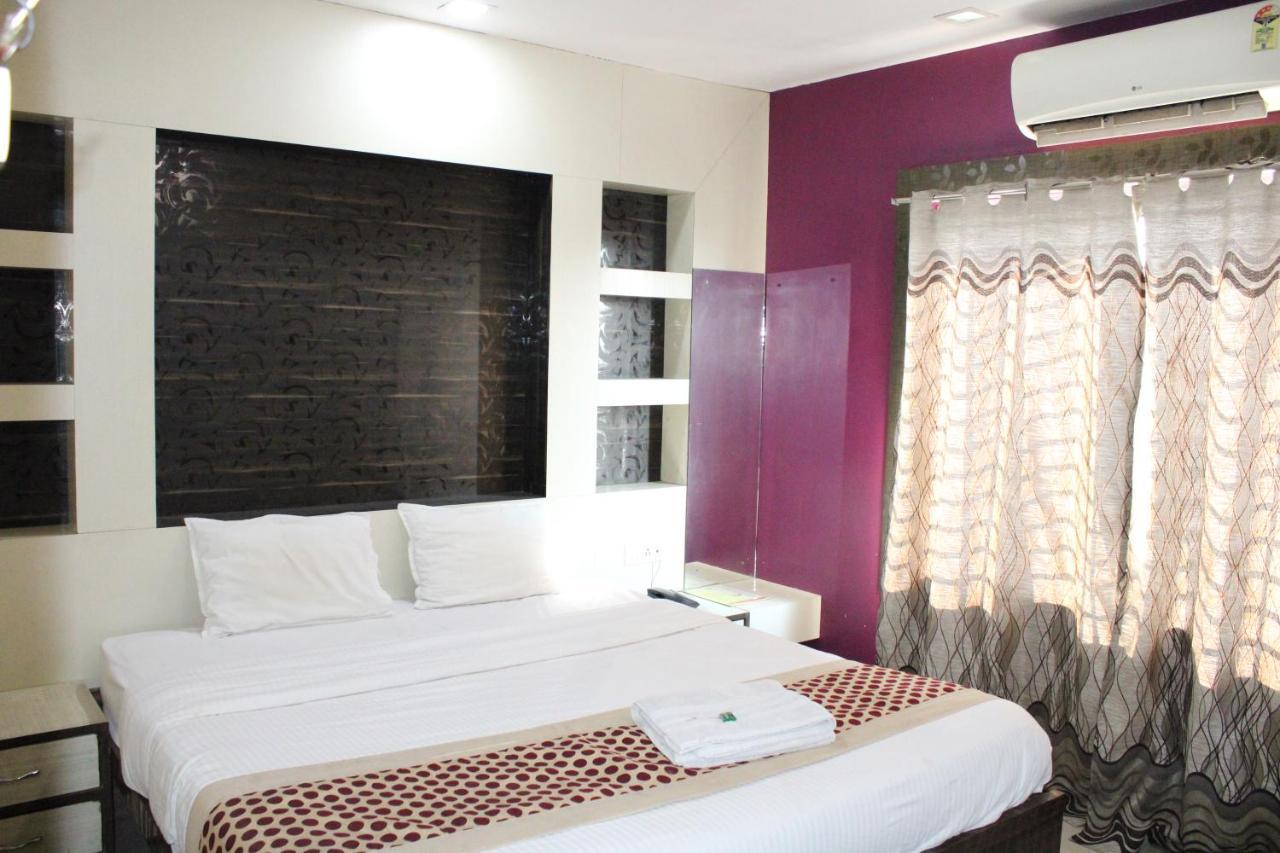Hotel SQUARE PARK Dibrugarh Exterior foto